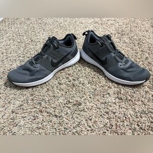 Nike Varsity Compete TR 2 Training Athletic Shoes Men’s Size 8